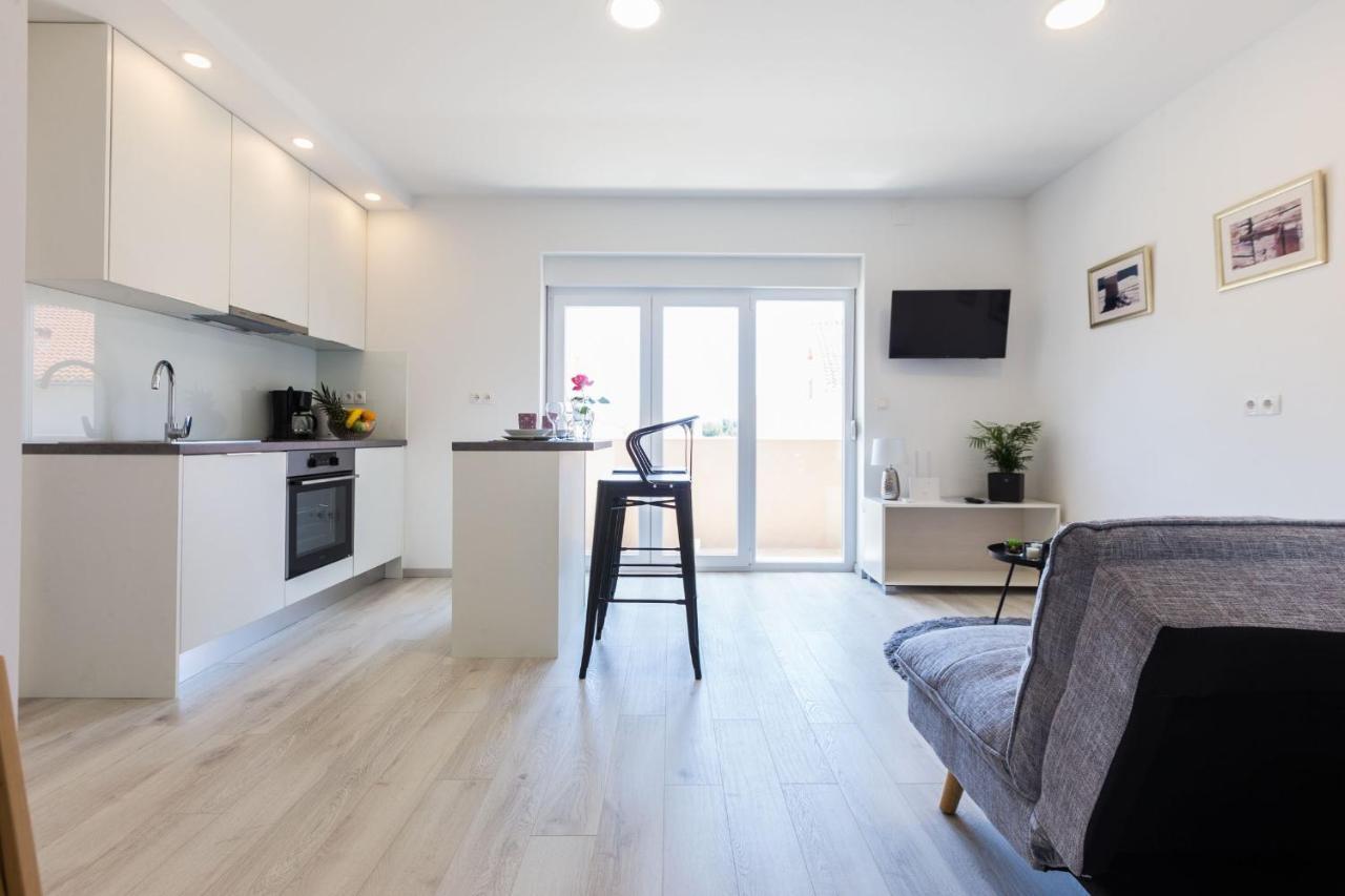 2Sis 2 Apartments Zadar Exteriör bild